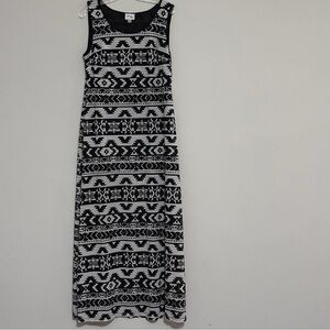 Beige by ECI Women's Sleeveless Aztec Print Maxi Dress